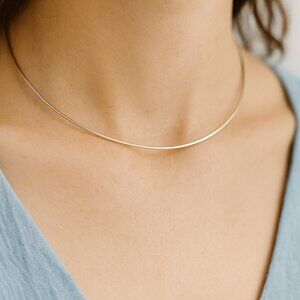 Minimalist Sterling Silver Choker Necklace – Handmade .925 Wire Silver Collar